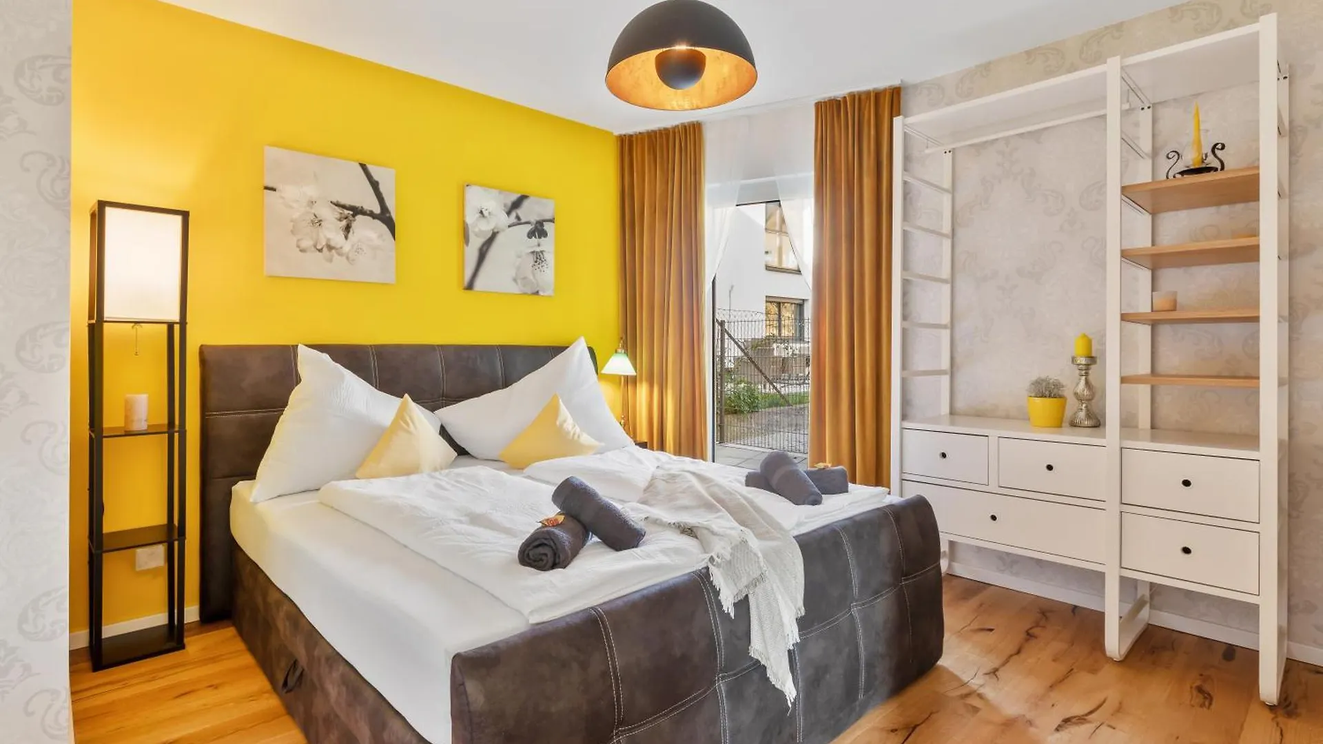 Apartment Yellow Suite - Whirlpool Garden - Free Parking - Wifi Vienna Austria