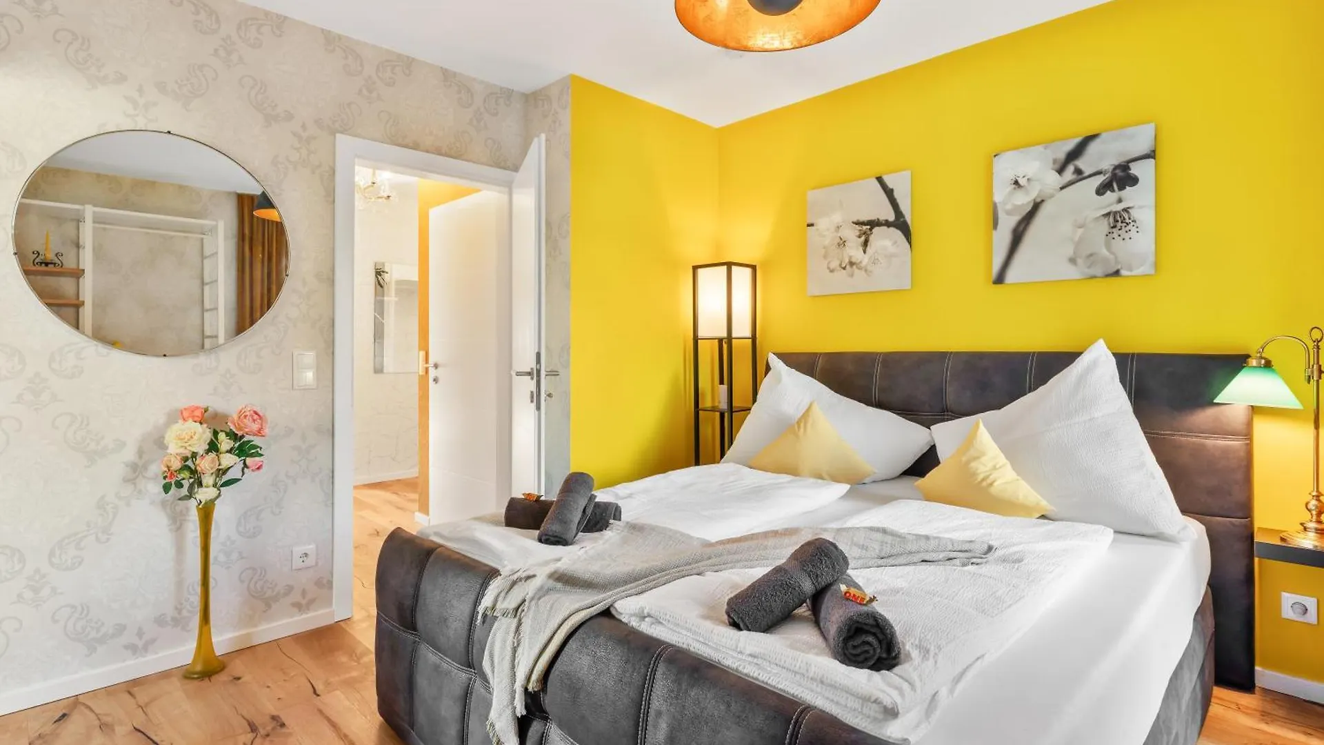 Yellow Suite - Whirlpool Garden - Free Parking - Wifi Vienna Austria